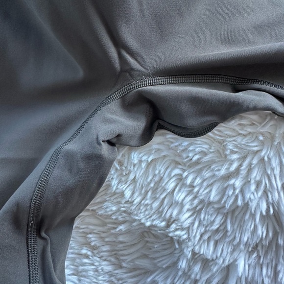 EUC Lululemon All The Right Places leggings, olive green, pockets, no piling - Picture 3 of 3